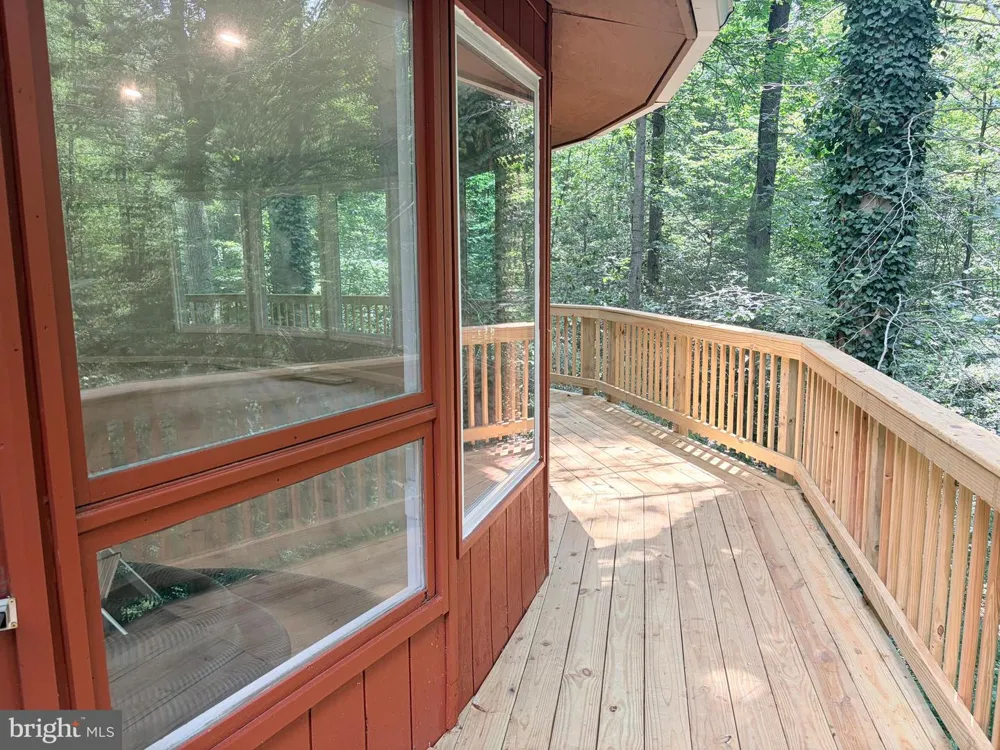 8133 COUNSELOR ROAD Manassas, VA 20112