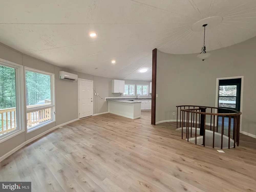 8133 COUNSELOR ROAD Manassas, VA 20112