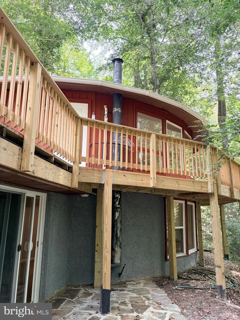 8133 COUNSELOR ROAD Manassas, VA 20112