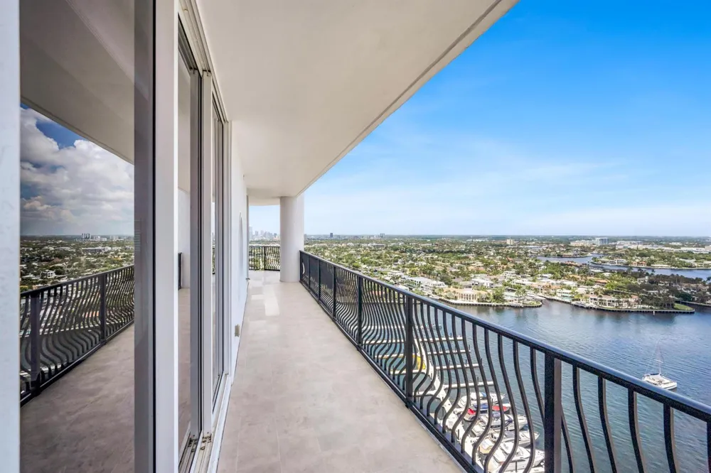 100 S BIRCH ROAD #2705D Fort Lauderdale, FL 33316