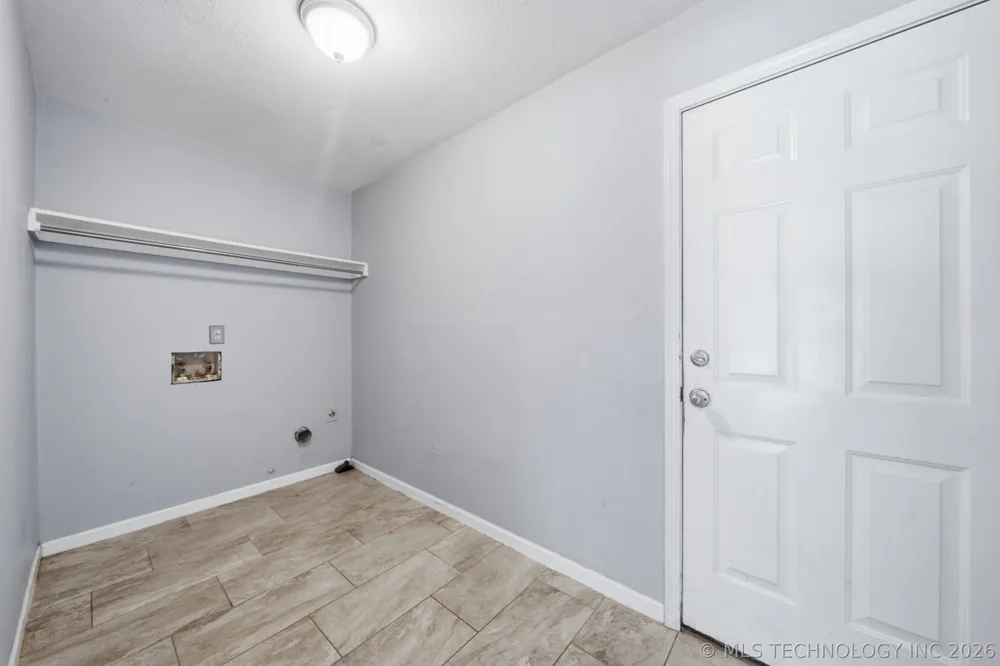 3108 W Hartford Street Broken Arrow, OK 74012