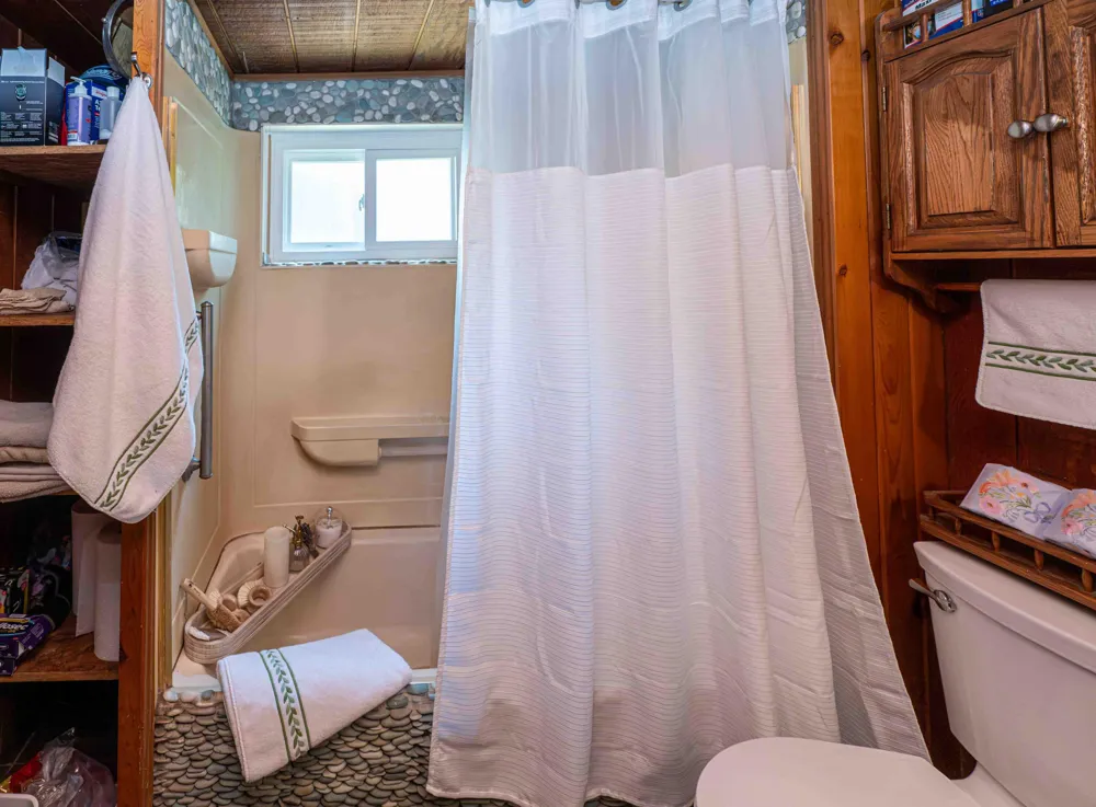 4315 Hipps Hollow Road Sodus Township, MI 49111