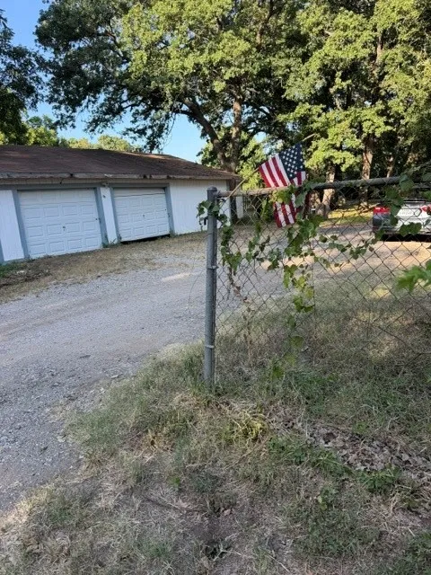 4004 Curry Road #A Arlington, TX 76001