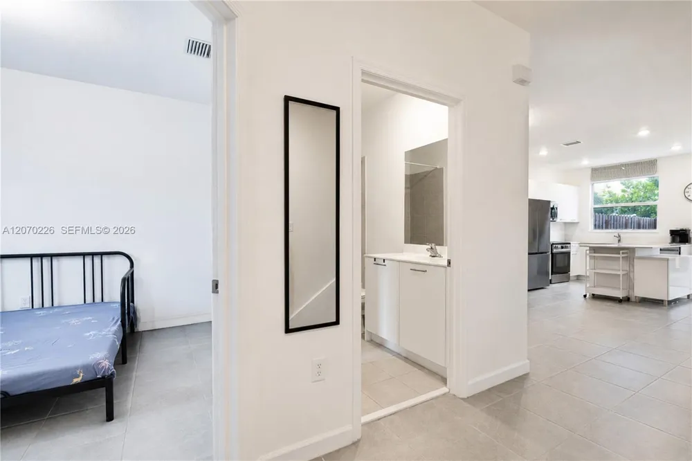 12218 NW 24th Pl Miami, FL 33167