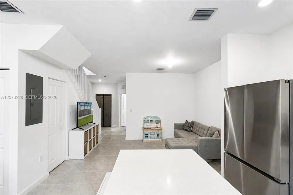 12218 NW 24th Pl Miami, FL 33167