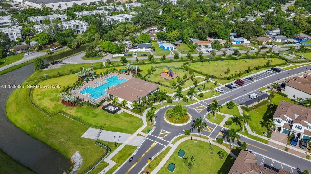 12218 NW 24th Pl Miami, FL 33167