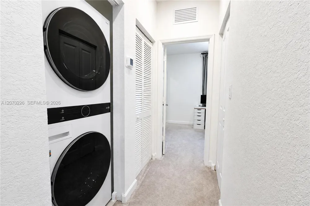 12218 NW 24th Pl Miami, FL 33167