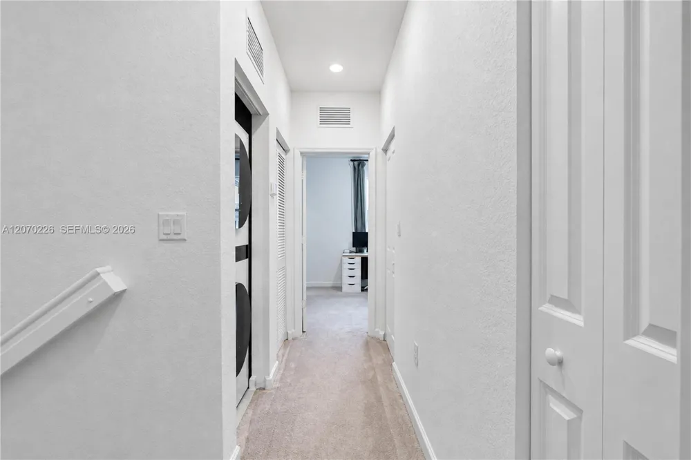 12218 NW 24th Pl Miami, FL 33167