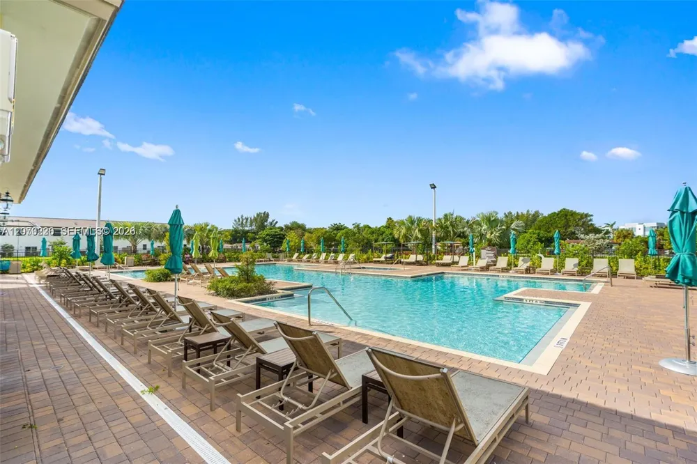 12218 NW 24th Pl Miami, FL 33167