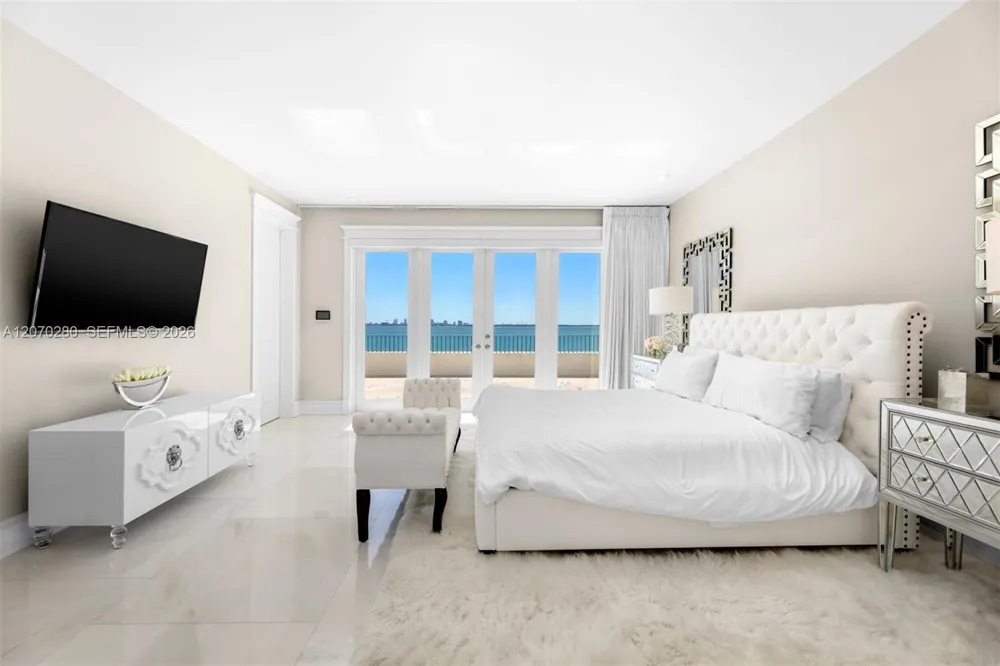 1460 S Treasure Dr North Bay Village, FL 33141