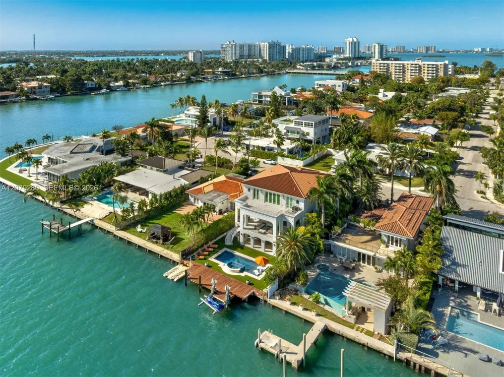 1460 S Treasure Dr North Bay Village, FL 33141