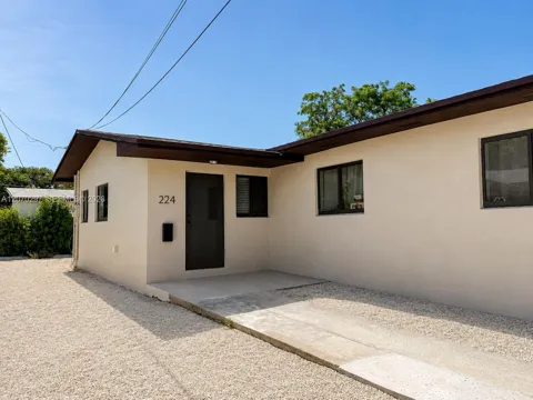 224 Hispanola Rd #224