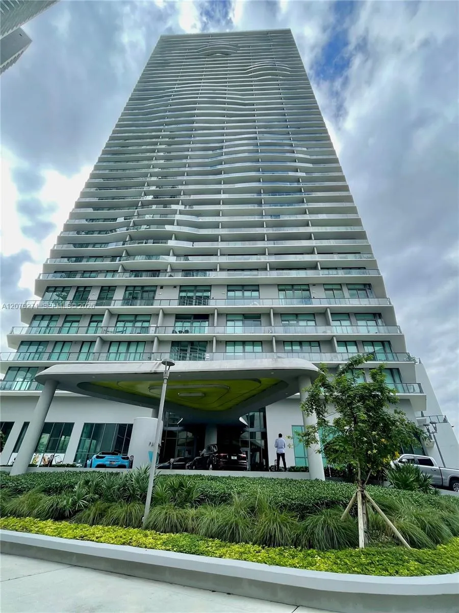 501 NE 31st St #PH4403 Miami, FL 33137