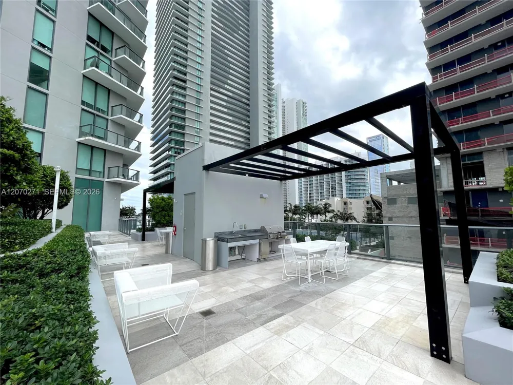 501 NE 31st St #PH4403 Miami, FL 33137