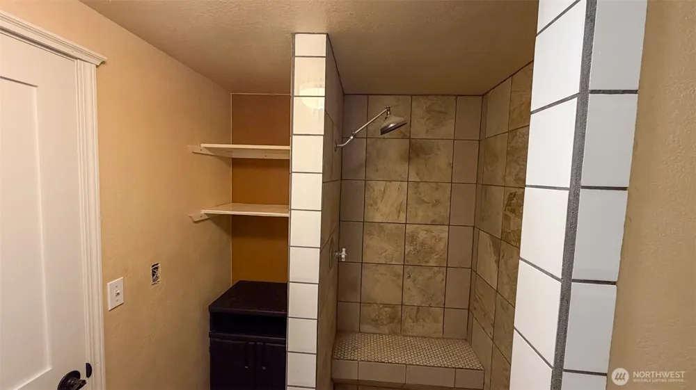 1123 Central Avenue Oroville, WA 98844