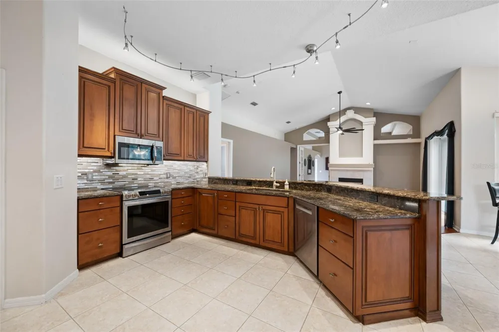 10675 PARK PLACE DRIVE Seminole, FL 33778