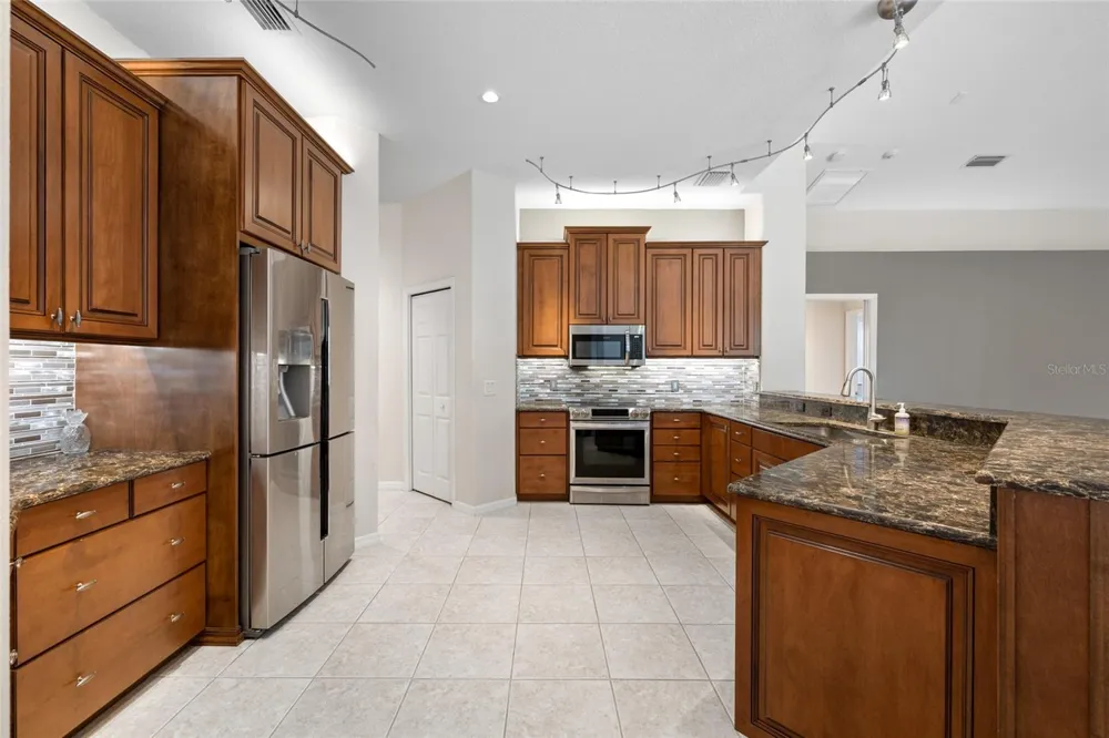 10675 PARK PLACE DRIVE Seminole, FL 33778