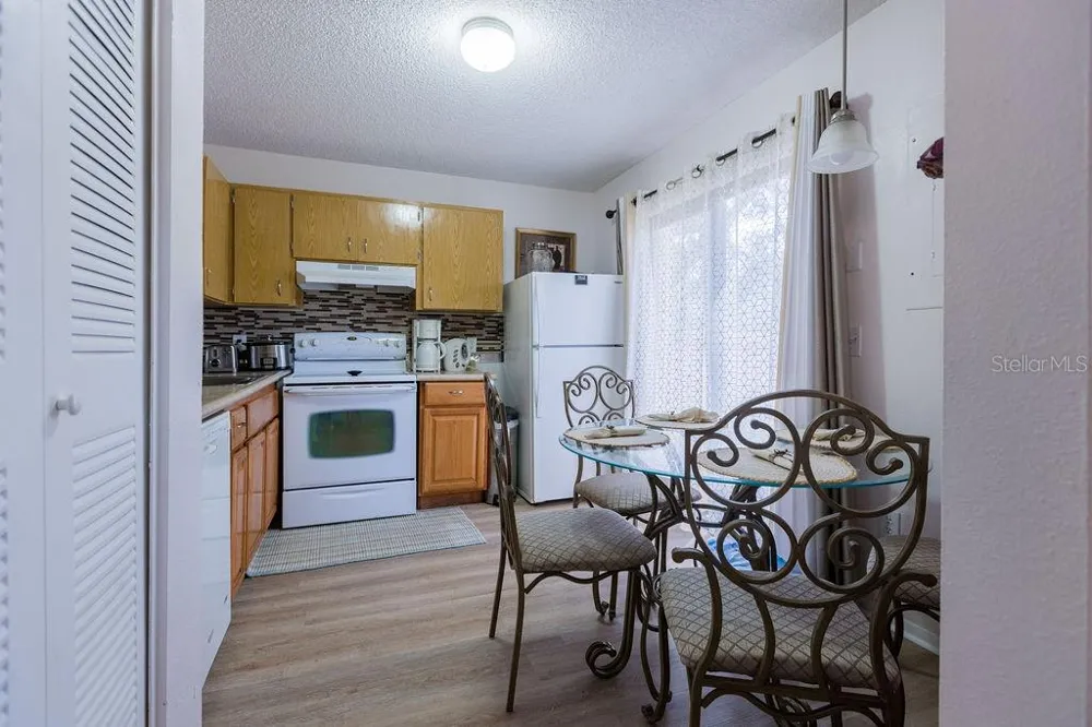 64 PINE TRACK #104A ocala, FL 34472