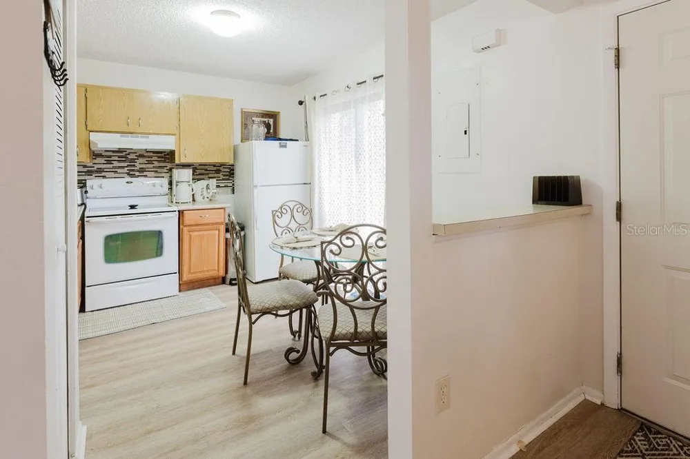 64 PINE TRACK #104A ocala, FL 34472