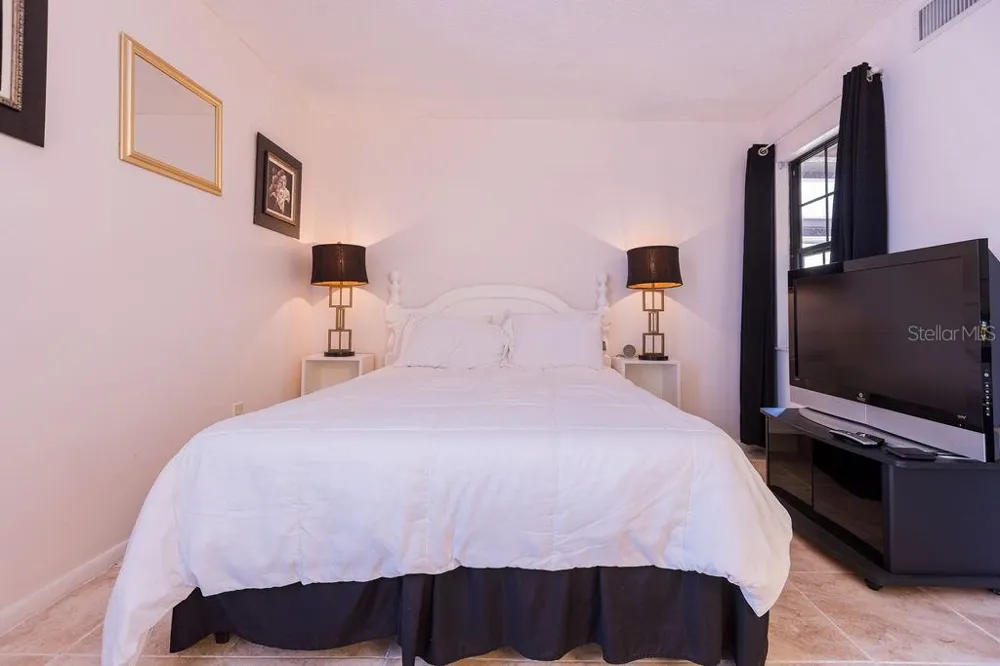 64 PINE TRACK #104A ocala, FL 34472