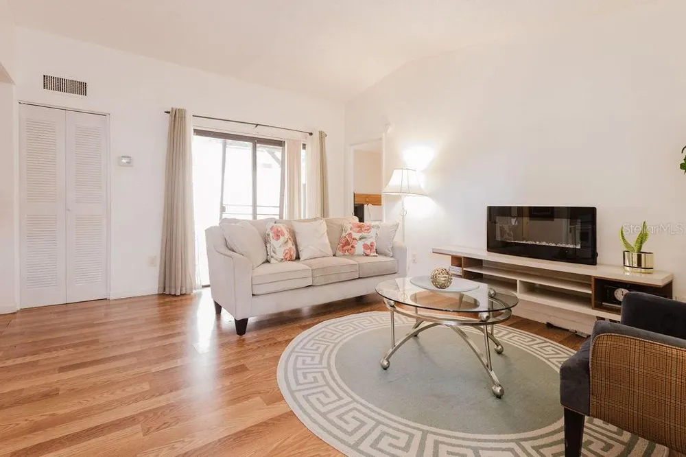 64 PINE TRACK #103A ocala, FL 34472
