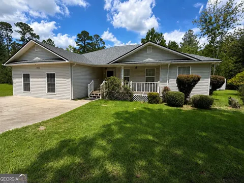 1323 N Grossman DR