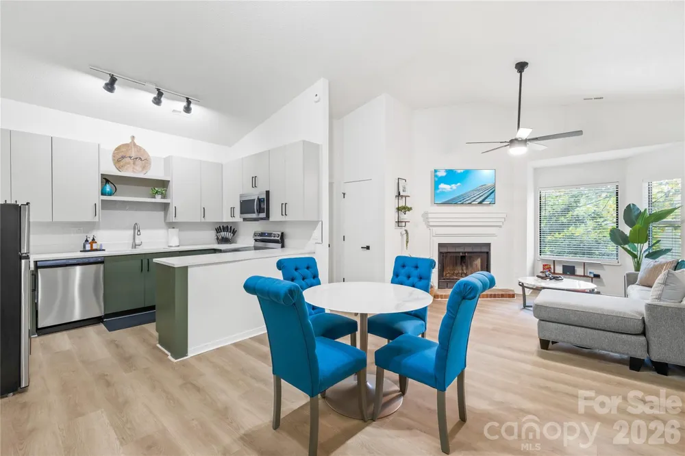 4130 Charlotte Highway #C Lake Wylie, SC 29710