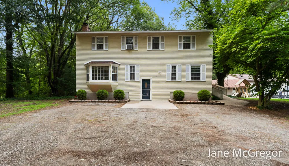 13727 Cleveland Street Nunica, MI 49448