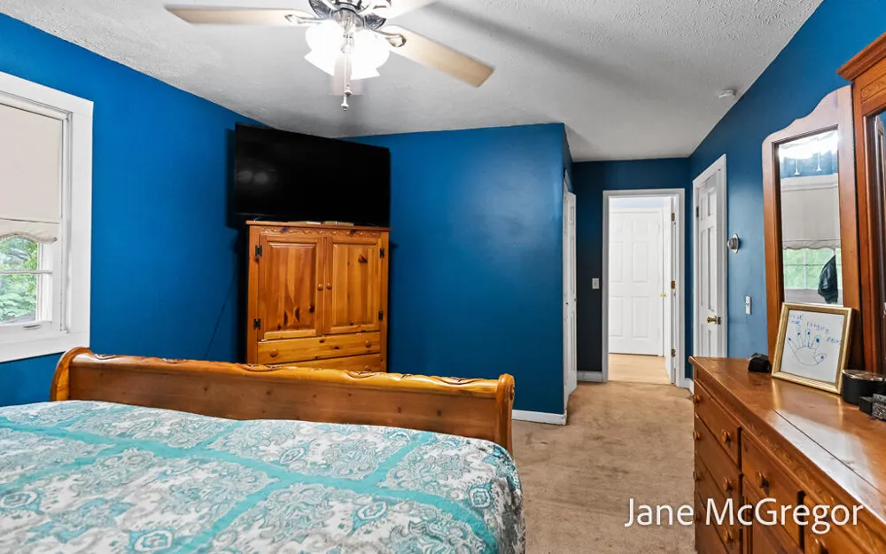 13727 Cleveland Street Nunica, MI 49448