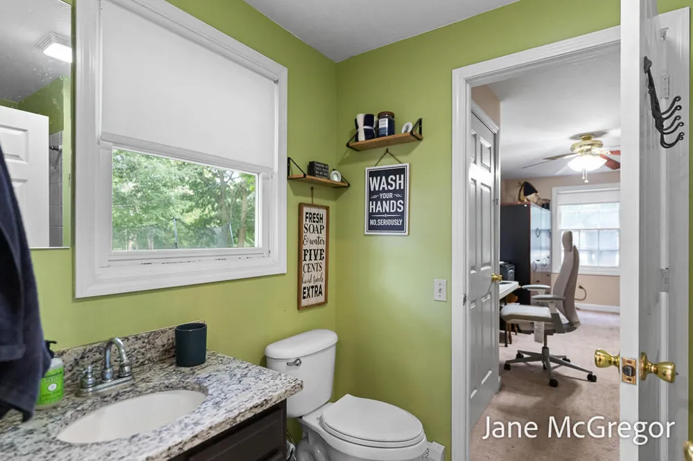 13727 Cleveland Street Nunica, MI 49448