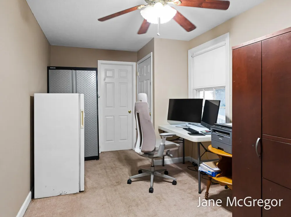 13727 Cleveland Street Nunica, MI 49448