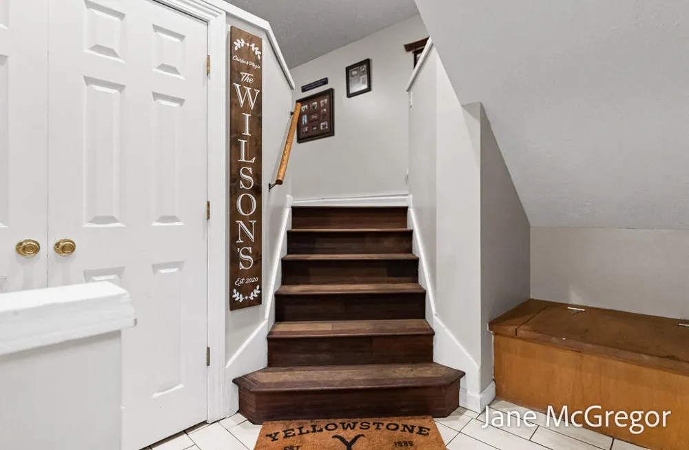 13727 Cleveland Street Nunica, MI 49448