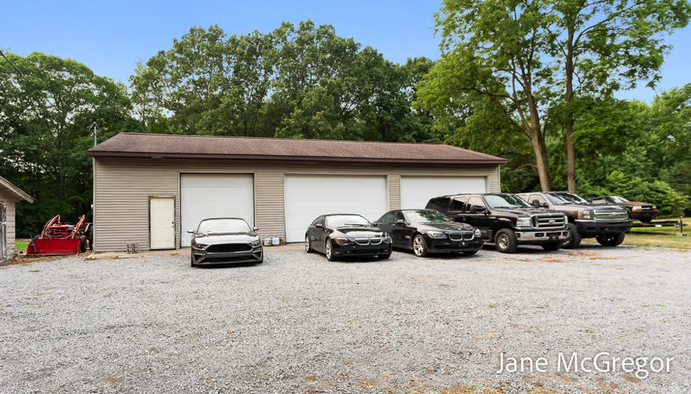 13727 Cleveland Street Nunica, MI 49448