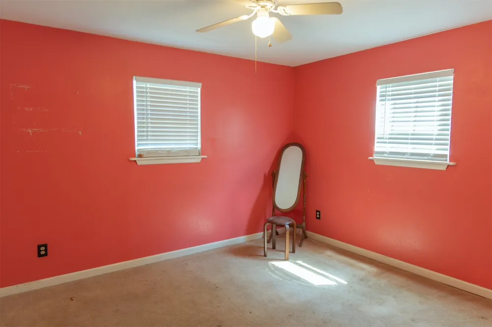 712 S Cherokee Street Locust Grove, OK 74352