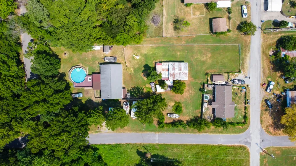 712 S Cherokee Street Locust Grove, OK 74352