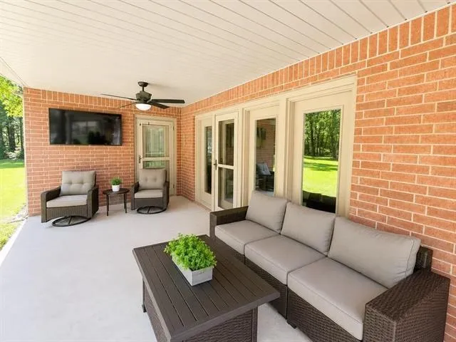 622 County Road 554 Kirbyville, TX 75956