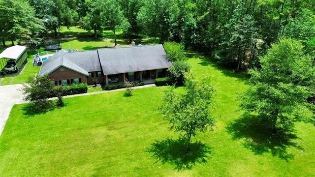 622 County Road 554 Kirbyville, TX 75956