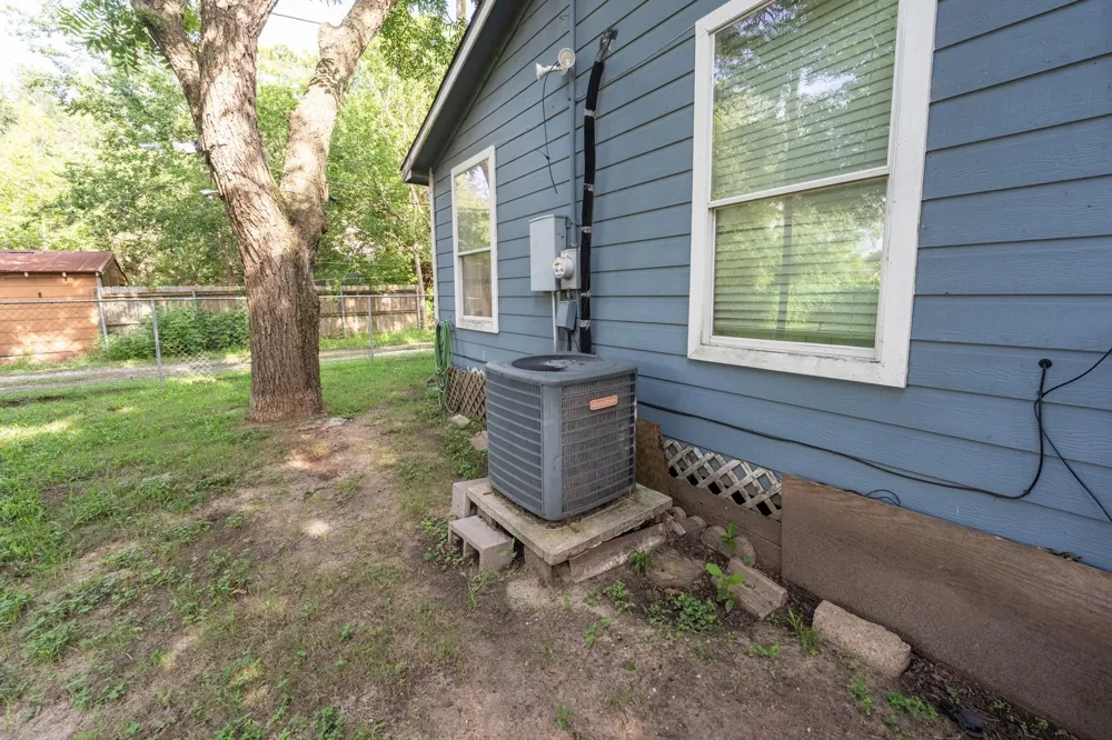 2308 Avenue L Bay City, TX 77414