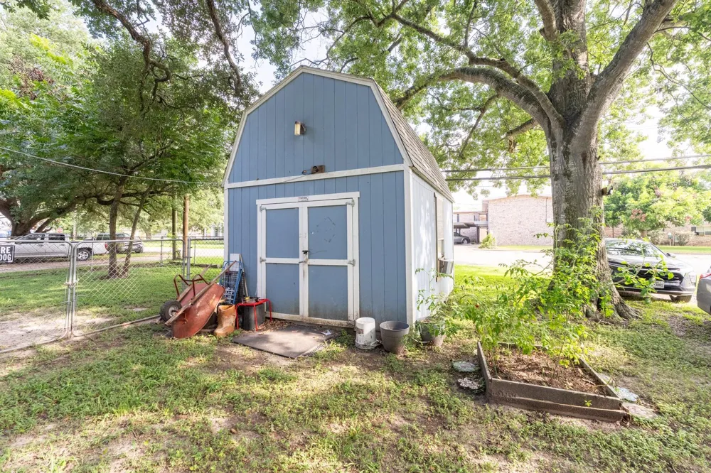 2308 Avenue L Bay City, TX 77414