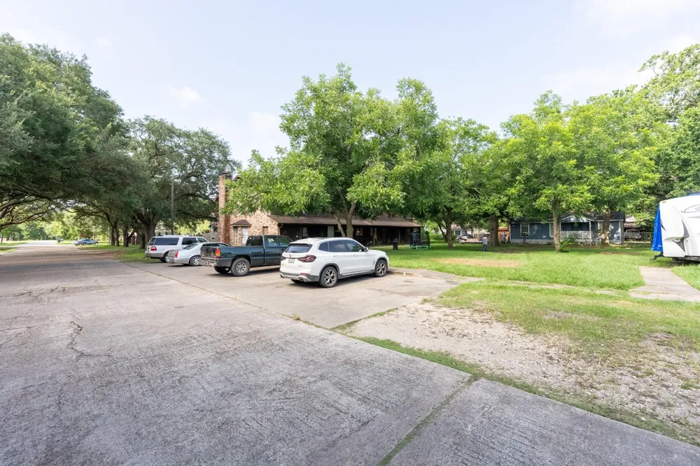 2308 Avenue L Bay City, TX 77414