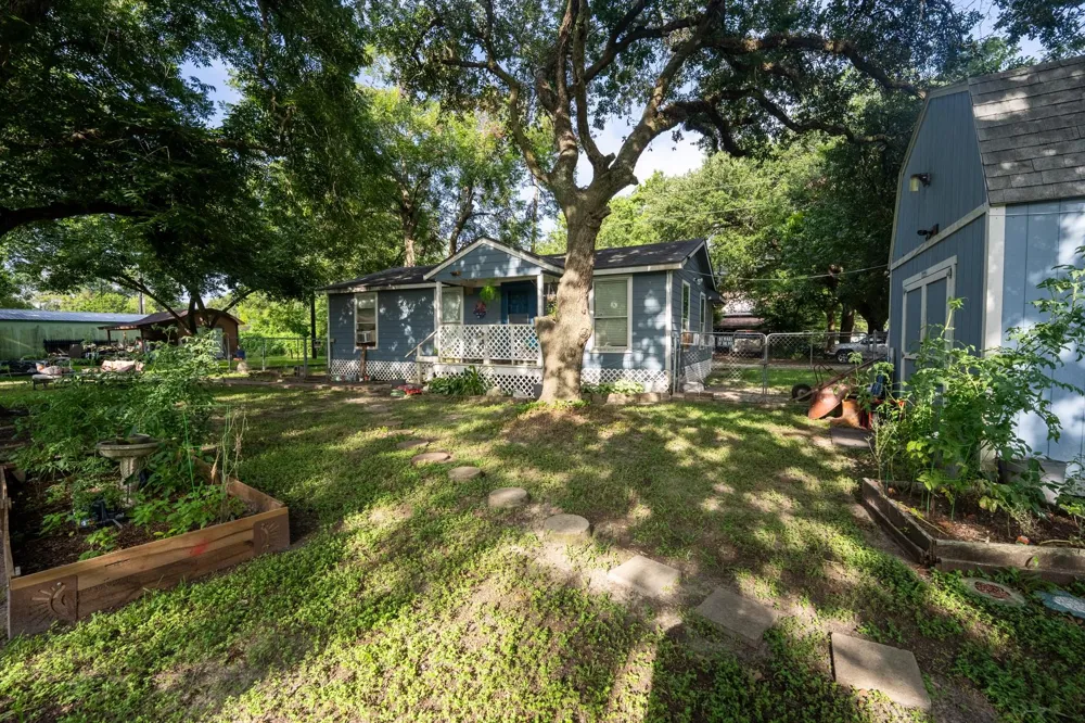 2308 Avenue L Bay City, TX 77414