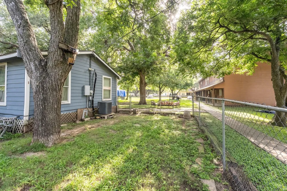 2308 Avenue L Bay City, TX 77414