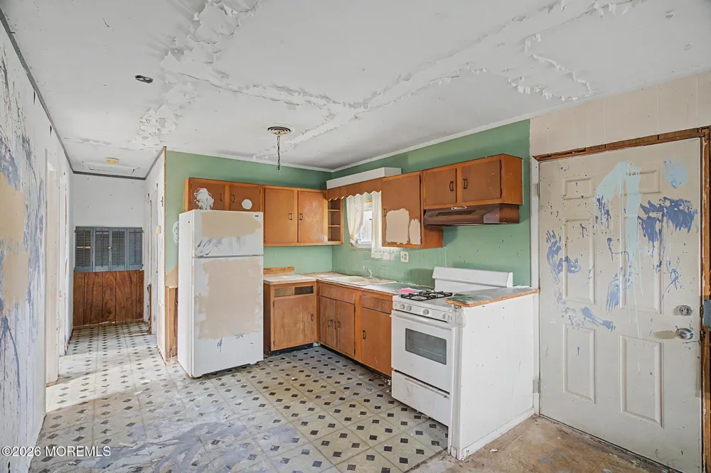 56 W Potomac Drive Little Egg Harbor, NJ 08087