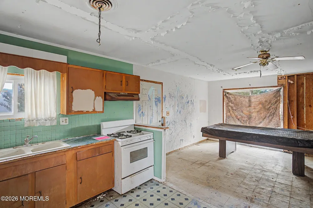 56 W Potomac Drive Little Egg Harbor, NJ 08087