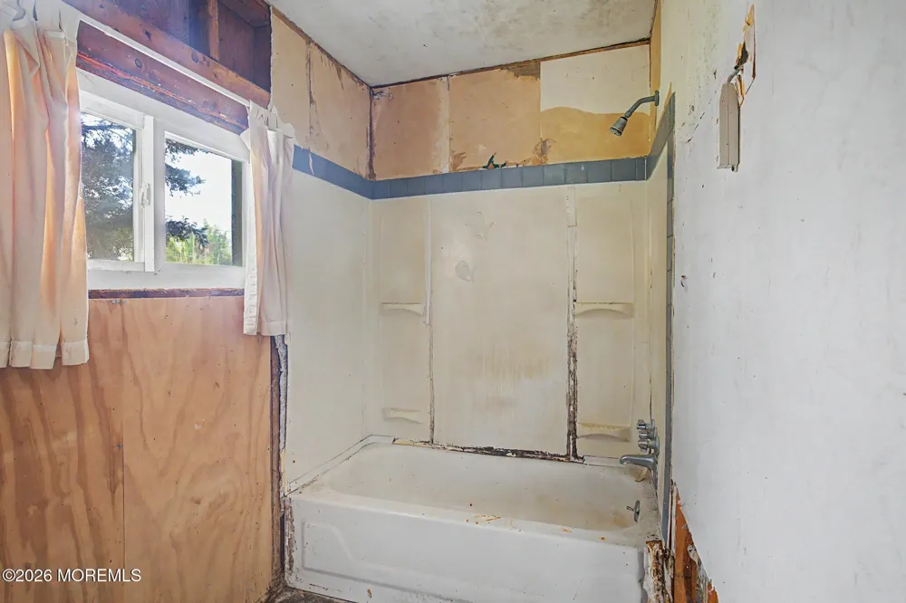 56 W Potomac Drive Little Egg Harbor, NJ 08087