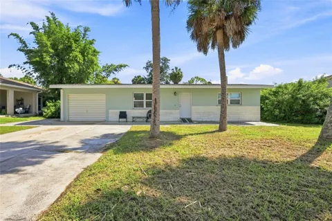2618 LAKESHORE CIRCLE