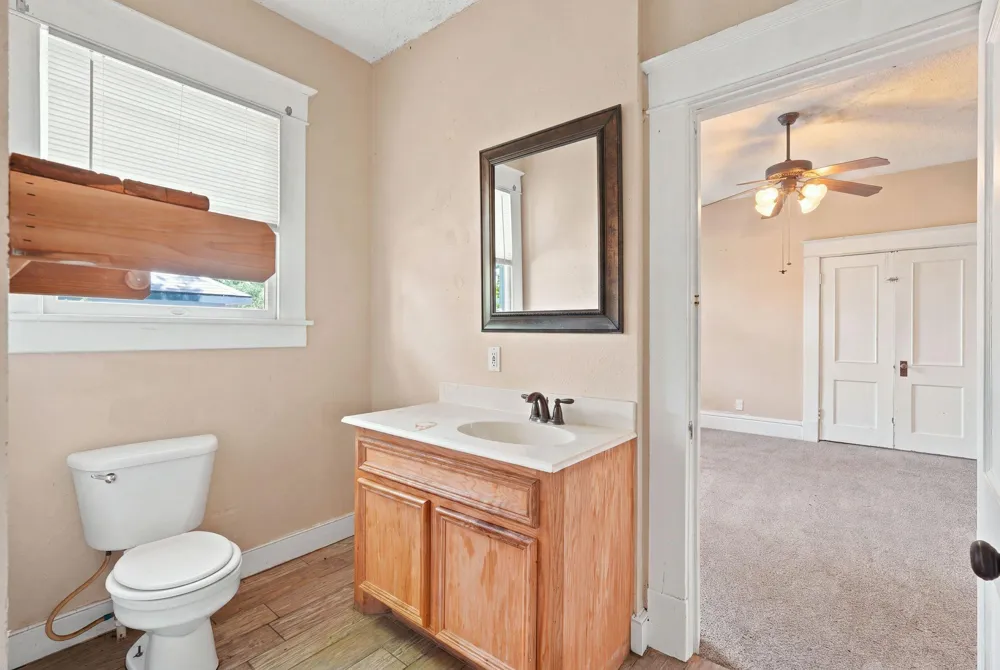 105 League Street Cleveland, TX 77327