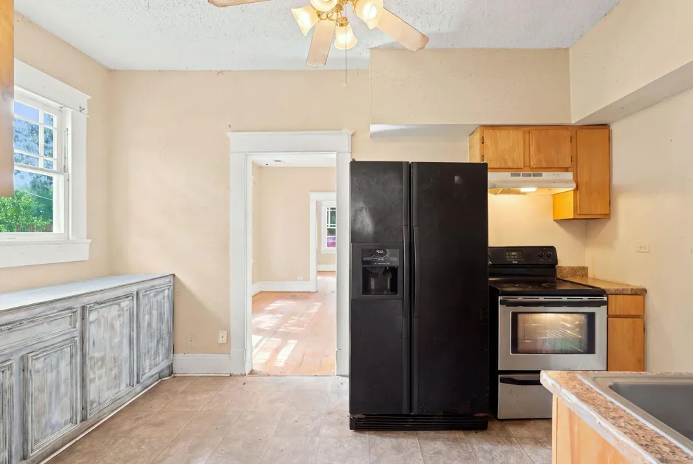 105 League Street Cleveland, TX 77327