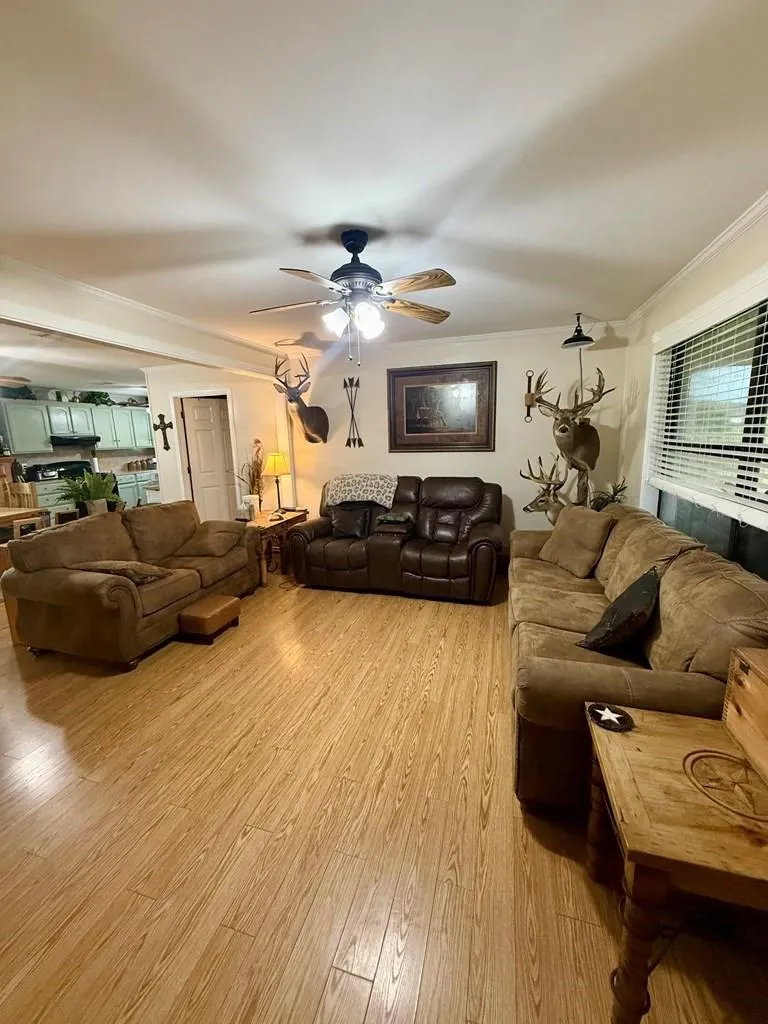 3017 N Hwy 87 Newton, TX 75966