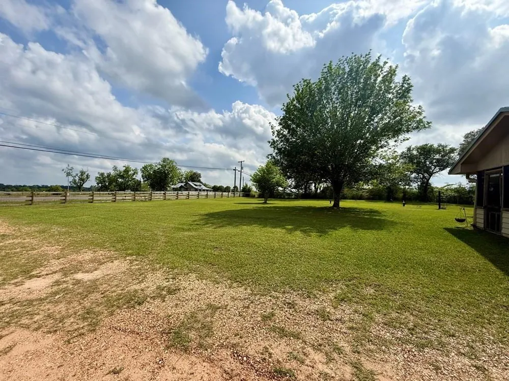 3017 N Hwy 87 Newton, TX 75966